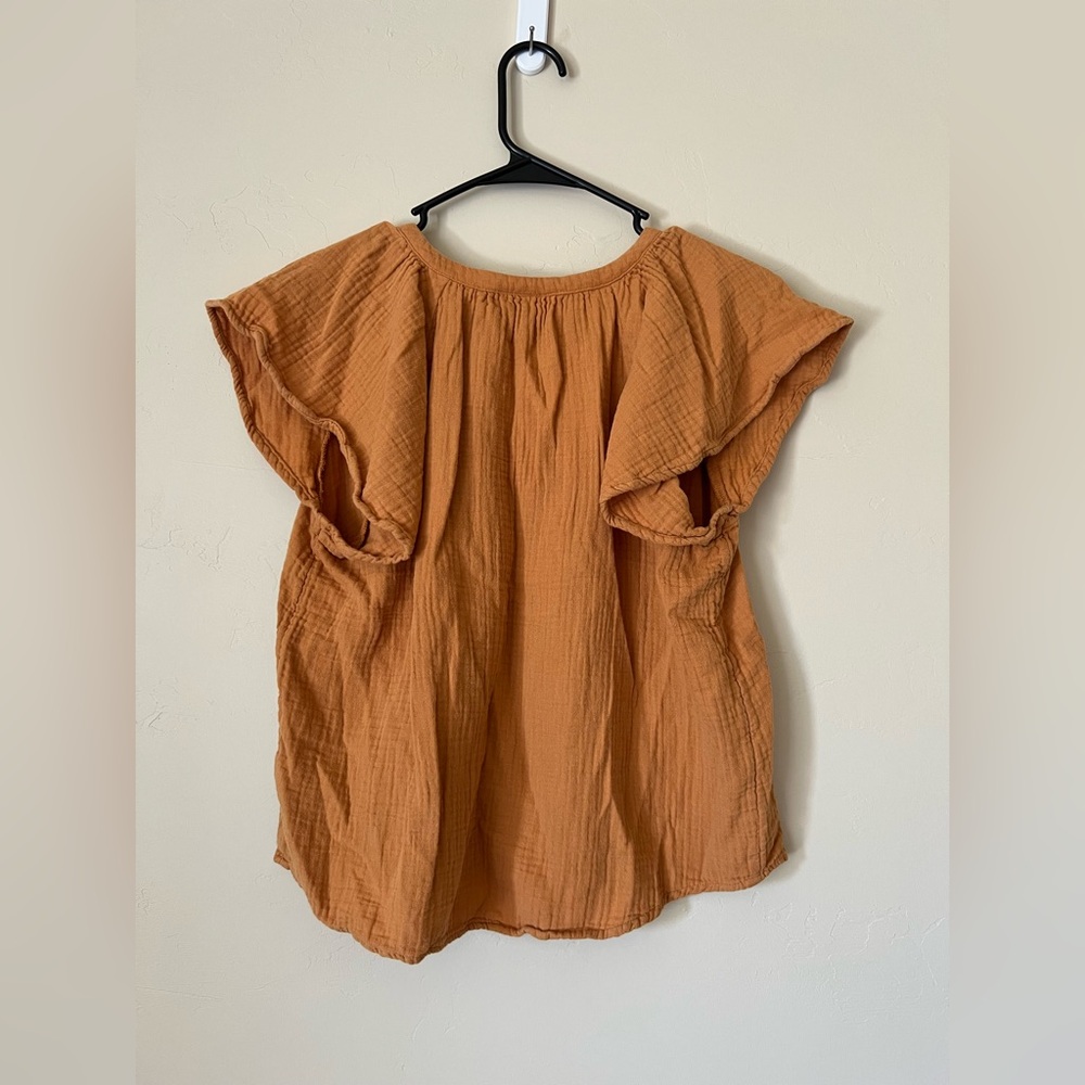 NWOT Universal Thread Top - Picture 2 of 4